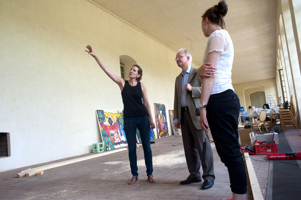 Aufbau der Ausstellung in Schwetzingen